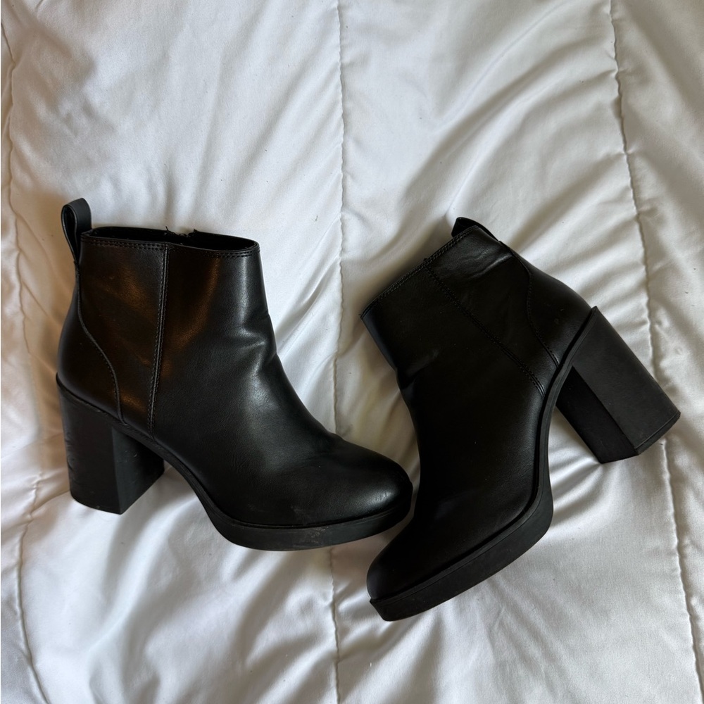 H&M Black Heeled Ankle Boots